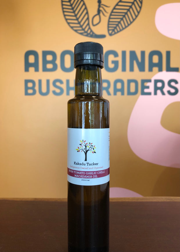 Bush Tomato Garlic Chilli Macadamia Oil By Kakadu Tucker